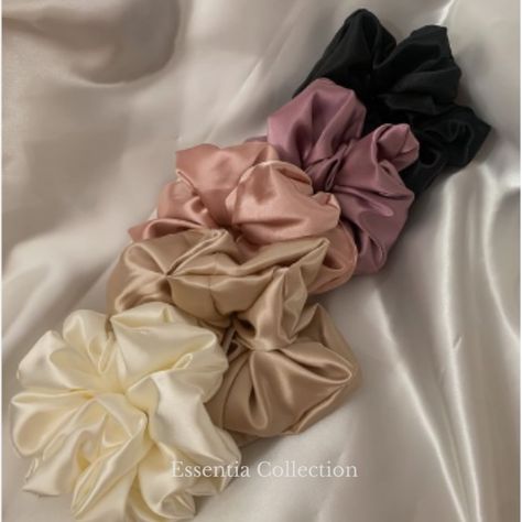 Long Fine Hair, Hair Tie Accessories, Silk Scrunchies, Cosmetics Bag, Silk Hair, Hair Scrunchies, Ponytail Holder, October 1, Everyday Hairstyles