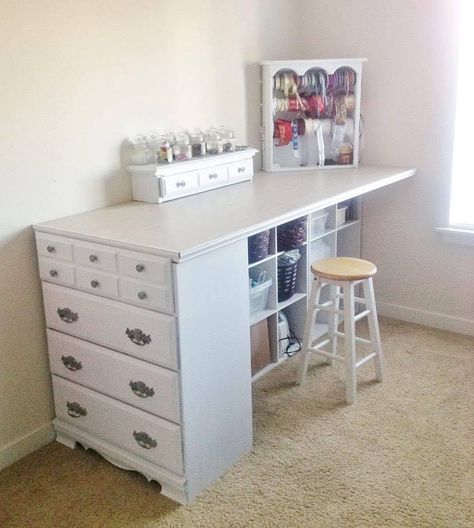 Teepee Diy, Diy Tipi, Kids Craft Tables, Diy Furniture Makeover Ideas, Craft Table Diy, Craft Room Design, Diy Furniture Hacks, Diy Furniture Easy, Craft Room Storage