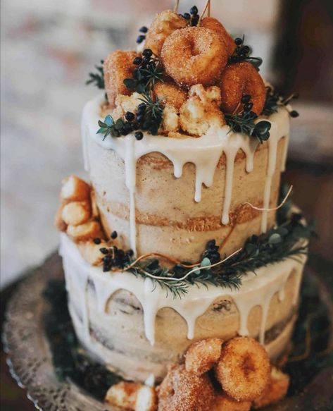 Incredible Autumn Wedding cake inspiration ~ KISS THE BRIDE MAGAZINE Whiskey Bar Wedding, Apple Spice Cake, Wedding Cake Alternatives, Torte Cupcake, Naked Cakes, Tiered Cake, Forest Cake, Fall Wedding Cakes