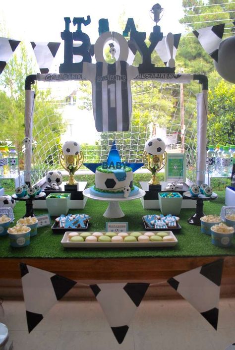 Soccer Baby Shower Party Ideas | Photo 4 of 19 | Catch My Party Baby Boy Soccer, Soccer Baby Showers, Fiesta Shower, Soccer Baby, Soccer Birthday Parties, Sports Baby Shower, Boy Baby Shower Ideas, Soccer Theme, Soccer Birthday