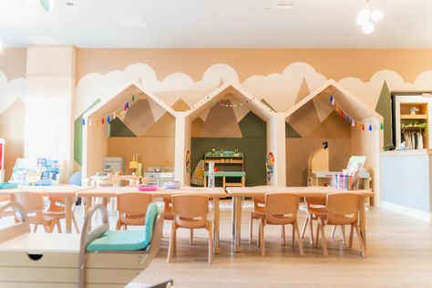 This California Wellness Café Lets Parents Relax and Kids Play - Wherever Family Play Cafe Ideas Coffee Shop, Kids Cafe Ideas, Play Cafe Ideas, Cafe Role Play Area, Kids Play Cafe, Indoor Play Cafe, Play Village, Family Cafe, Birthday Party Rentals