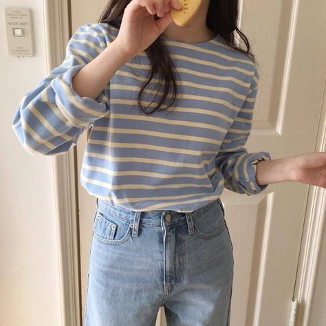 Mode Ulzzang, Basic Korean, Winter T Shirts, Stripe Outfits, Loose Shirts, 가을 패션, Looks Vintage, Womens Fall, Pink Tops