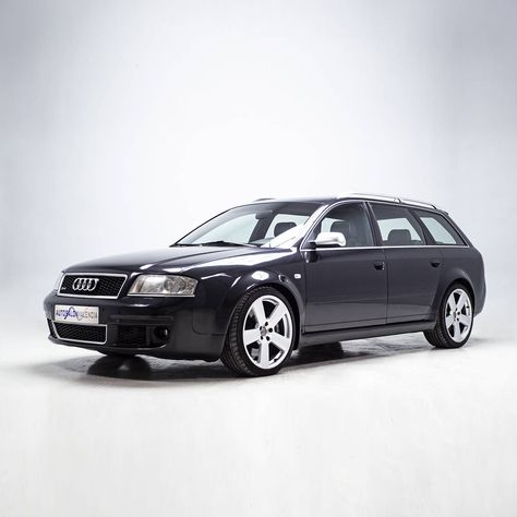 This 2002 Audi RS6 Avant is still superfast wagon and upcoming classic. This early RS6 comes with a filled maintenance book and will get you places fast with 560NM and 450hp! Discover more: www.classic-trader.com/pn217921 Audi Wagon, Audi Rs6 Avant, Rs6 Avant, Old Wagons, Wagon Cars, Hummer Cars, Audi Rs6, Audi A6, Custom Cars