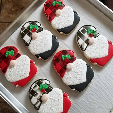 Decorated Gnome Cookies, Gnome Christmas Cookies Decorated, Gnome Christmas Cookies, Fall Gnome Cookies Decorated, Christmas Gnome Cookies Decorated, Gnome Sugar Cookies Decorated, Gnome Cookies, Gnome Cookies Decorated, Cookie Gnome