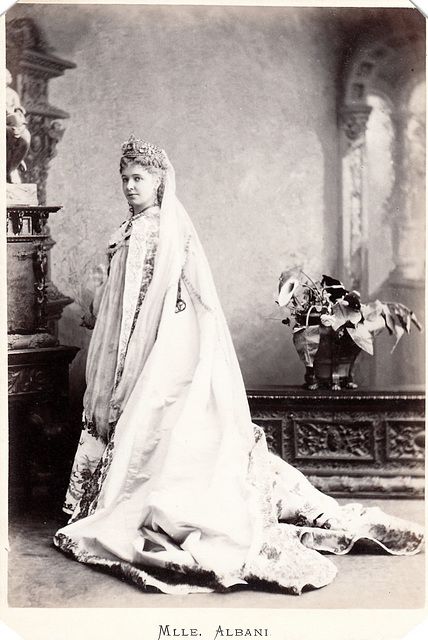 Victorian Bride, Princess Louise, Grand Duchess Olga, Vintage Brides, Court Dresses, Vintage Wedding Photos, Vintage Weddings, Victorian Wedding, Antique Wedding