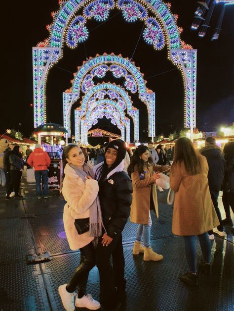 #winterwonderland #london #hydepark #winter #christmas #christmasinlondon #bestfriendpictures #bestfriendgoals Winter Wonderland London Outfit, Winter Wonderland Outfit London, Park Picture Ideas, London Xmas, Winter Wonderland Hyde Park, Winter Wonderland London, Winter Wonderland Outfit, Wonderland Outfit, Outfit London