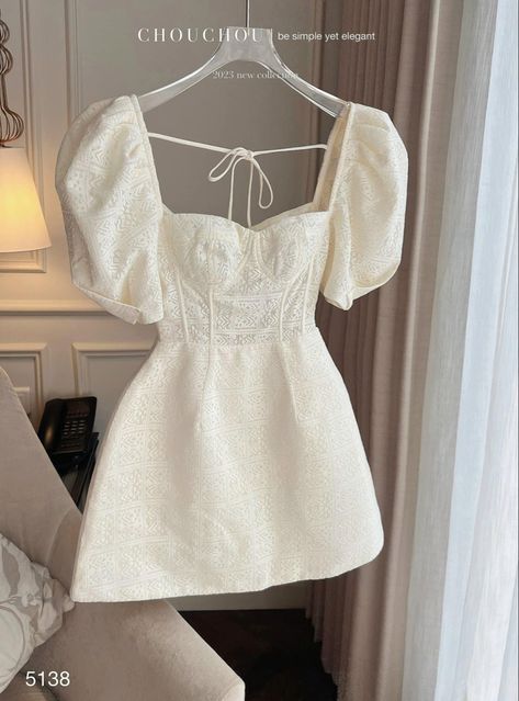 Vestidos Blancos Cortos Elegantes, Dress With Bustier, Dream Wedding Ideas Dresses, Pretty Prom Dresses, Grad Dresses, Reception Dress, Glam Dresses, Hoco Dresses, Puffy Sleeves