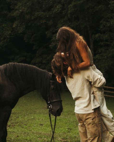 Couple Riding Horses Aesthetic, This Is Her Picture, Caring For Others Pictures, Couple Running Through Field, Ranch Couple, Western Romance Aesthetic, Farm Couple Aesthetic, Cowboy Romance Aesthetic, Horse Couple Photoshoot