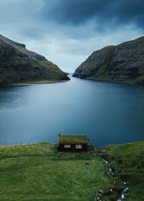 Passion Photography, Faroe Islands, Pretty Places, Amazing Nature, Nature Pictures, Beautiful World, Travel Dreams, Beautiful Landscapes, Wonders Of The World