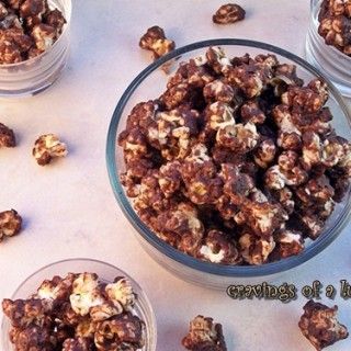 Turtle Popcorn from cravingsofalunatic.com. This is a wonderfully easy and quick chocolate popcorn recipe. It is great for snacking on for parties, movies or game day. If you're a chocolate lover you are going to love this popcorn! #chocolate #popcorn #snack #munchies #recipe Turtle Popcorn, Popcorn Recipes Chocolate, Turtle Recipe, Pink Popcorn, Popcorn Treats, Popcorn Snacks, Chocolate Popcorn, Pop Popcorn, Chocolate Delight