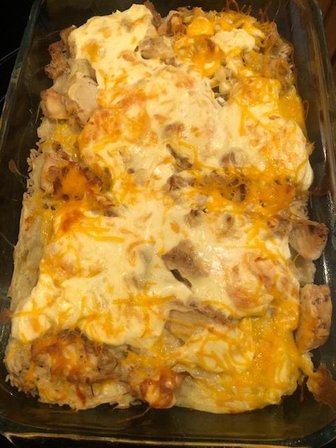 Five Incredible Amish Chicken Casseroles Amish Chicken Recipes, Amish Vegetable Recipes, Amish Lunch Recipes, Pennsylvania Dutch Recipes Comfort Foods, Amish Recipes Casserole, Amish Chicken Casserole, Amish Food, Amish Chicken Recipes Comfort Foods, Amish Recipes Authentic