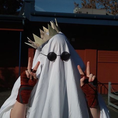 Ghost Costume, A Ghost, Ghost, Crown, Sunglasses, Halloween, White