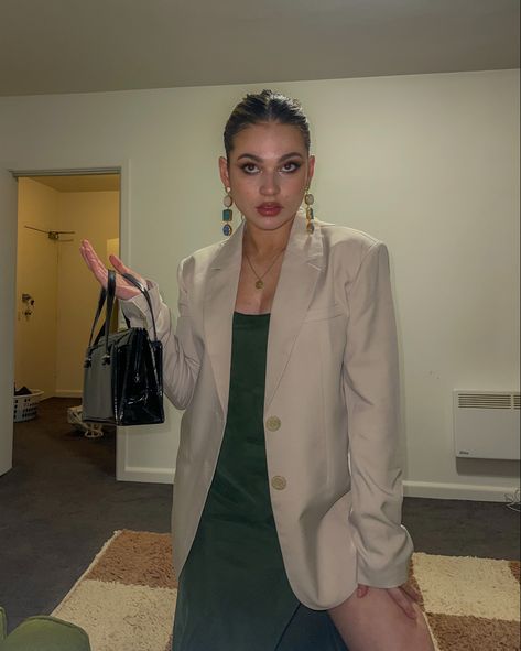 Green dress and blazer combo @amandagunn100 (wearing @hansenandgretel blazer and Nude Lucy dress) Sage Blazer, Green Dress Formal, Oversized Blazer Outfit, Blouse Dress Outfit, Green Dress Outfit, Ig Poses, Sage Green Dress, Dark Green Dress, Formal Blazer