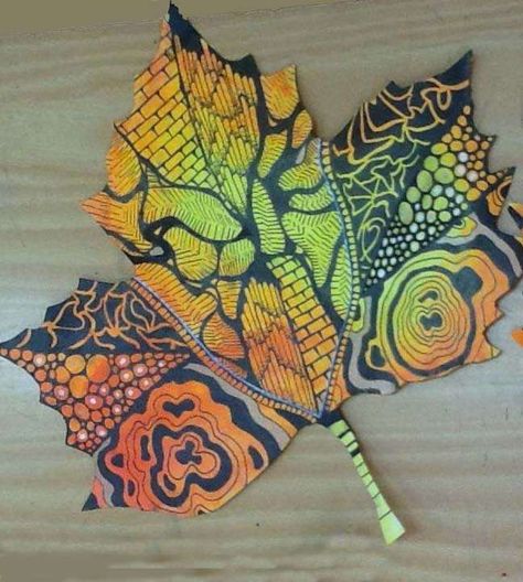 Fall Leaf Art Projects, Lesson Objectives, Thanksgiving Art Projects, Klimt Inspired, 7th Grade Art, Leaf Projects, Autumn Leaves Art, 8th Grade Art, Middle School Art Projects