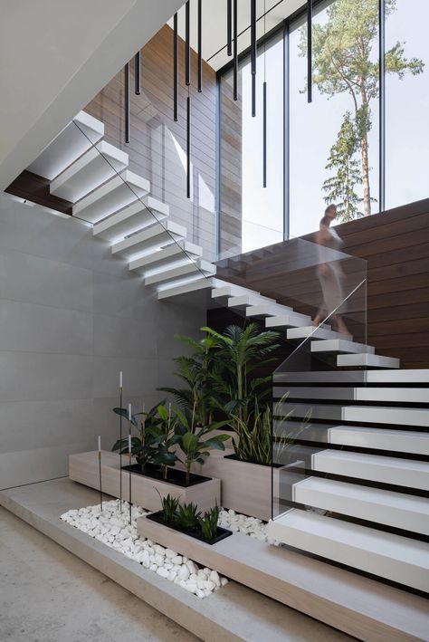 Staircase Interior Design, Home Designs Exterior, Staircase Design Modern, Stairs Design Interior, Courtyard Design, Stairway Design, Stairs Design Modern, Home Stairs Design, Modern Stairs