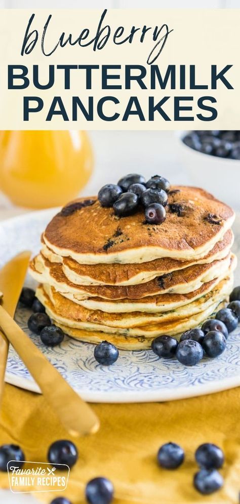 Take your pancakes to the next level with these homemade blueberry Blueberry Buttermilk Pancakes. Blueberries are fresh and juicy, perfect for adding a sweet bite to each pancake. The buttermilk creates a light and fluffy pancake that is hard to resist. All together it is the perfect combination of breakfast or an easy dinner! Fresh Blueberry Recipes, Healthy Protein Pancakes, Easy Lunch Box Recipes, Blueberry Buttermilk Pancakes, Blueberry Pancakes Recipe, Canned Blueberries, Pancake Toppings, Pancakes From Scratch, Homemade Muffins