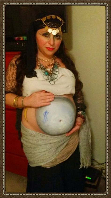 Halloween costume idea while pregnant. I dressed up as Fortune teller with Belly crystal ball. A womb with a view into you're future. Halloween Costume Idea, Fortune Teller, Crystal Ball, I Dress, Halloween Costume, Halloween Costumes, Crown Jewelry, Dress Up, Halloween