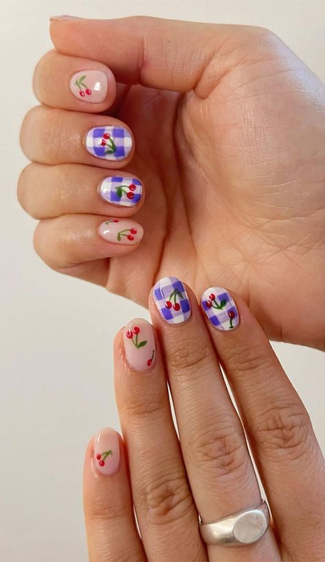 retro nails, retro nail art, retro nails short, retro nail designs, houndstooth nails, checkered nails, floral nails, 70s nails, 80s nails, retro nails acrylic, mix n match retro nails Nail Designs Drawing, Retro Nail Designs, Nails 80s, Nails 70s, Nails Checkered, 70s Nails, Retro Nail Art, Nails Retro, Vibe Nails