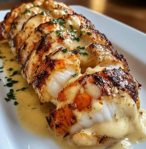 Easy Diabetic Meals | Creamy Garlic Butter Lobster Tails 🦞🧄 | Facebook Garlic Butter Lobster, Butter Lobster, Lobster Dishes, Lobster Recipes Tail, Lobster Recipes, Lobster Tails, Food Babe, Creamy Garlic, Food Goals