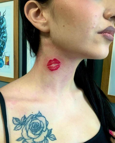 Lips Tattoo On Neck, Kiss Tattoo On Neck, Kiss Lip Tattoos, Kiss Tattoo, Tattoo On Neck, Lips Tattoo, Best Neck Tattoos, Kiss Tattoos, Lipstick Tattoos