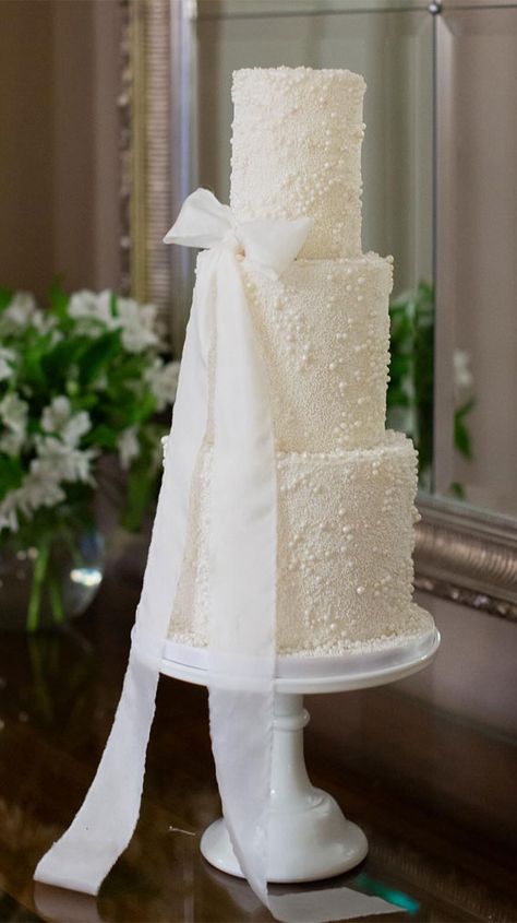 wedding cake, wedding cake designs, wedding cake ideas, wedding cake trends, simple wedding cake, elegant wedding Lace And Pearl Wedding Cake, Elegant Classy Wedding Cake, Wedding Cakes Elegant Unique, Wedding Cake With Pearls, 30th Wedding Anniversary Cake, Wedding Anniversary Cake Ideas, 30th Anniversary Cake, Cake With Pearls, French Wedding Cakes