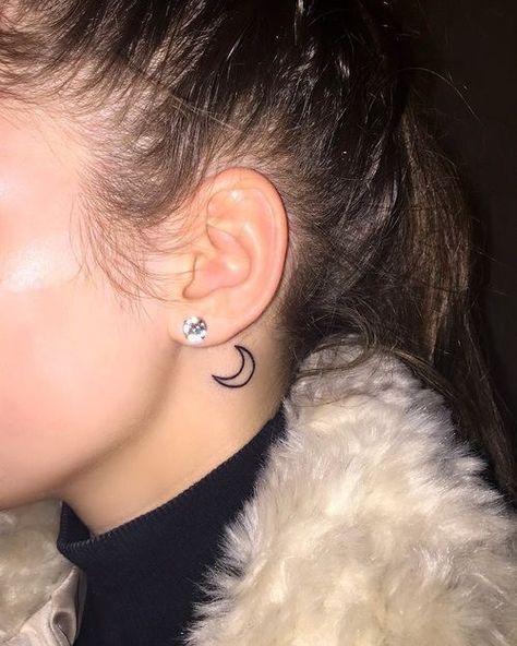 Small Moon Tattoos, Behind Ear Tattoos, Side Neck Tattoo, Doll Tattoo, Neck Tattoos Women, Small Tattoos Simple, Aesthetic Tattoo, Elegant Tattoos, Tattoo Trends