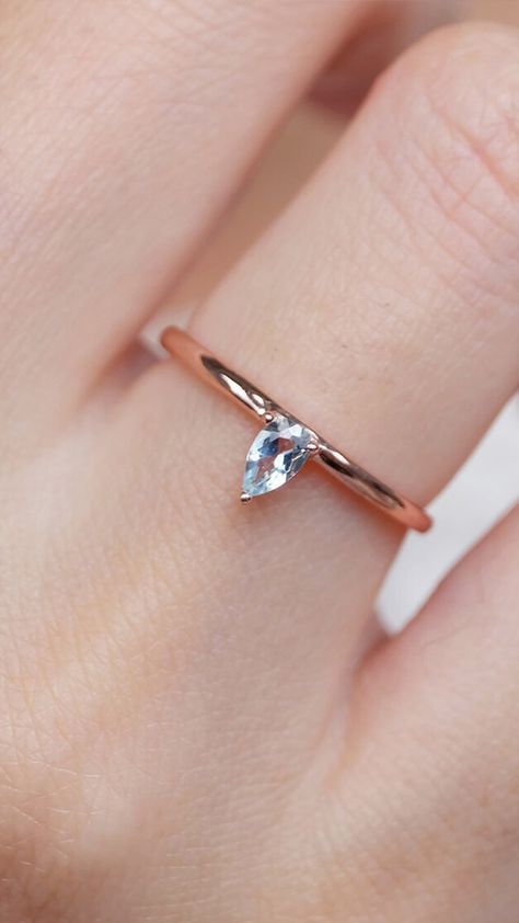 Aqua Marine Ring, Aquamarine Band, Aquamarine Solitaire Ring, Ring Teardrop, Dainty Rings, Bracelets Diy, Friendship Bracelets Diy, Solid Gold Ring, Aquamarine Ring