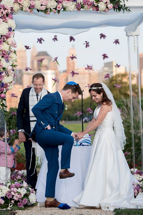 groom breaking the glass at the conclusion of a Jewish wedding ceremony at Liberty House in Jersey City City Micro Wedding, House Wedding Ceremony, Jersey City Wedding, Jewish Wedding Ceremony, City Wedding Photos, City Wedding Photography, Liberty House, Indoor Ceremony, Ceremony Inspiration