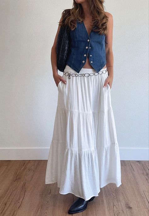 White King Skirt Outfit, Outfits With Flowy Skirt, Long White Denim Skirt Outfit, Linen Skirt Outfit Summer, Peasant Skirt Outfit, White Denim Skirt Outfit, Linen Skirt Outfit, Cowboy Outfits For Women, Hozier Concert