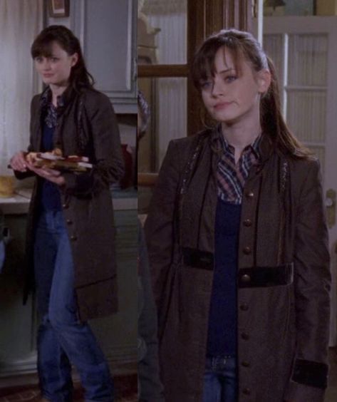 Rory Gilmore Full Body Pic, Rory Gilmore Season 6 Style, Rory Yale Outfits, Rory Gilmore Iconic Outfits, Roy Gilmore Outfits, Rory Bangs, Gilmore Girls Outfits Rory, Rory Fashion, Rory Style