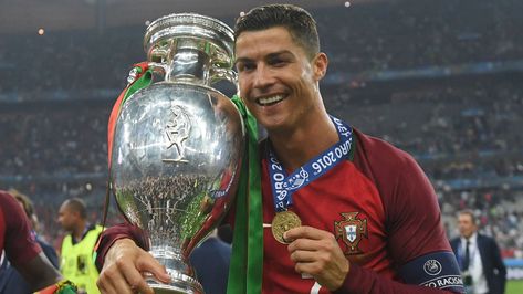 cristiano ronaldo cup Peter Schmeichel, Portugal Euro, Michael Mcintyre, Cristiano Ronaldo Portugal, Michel Platini, Alan Shearer, Ronaldo Pictures, 2016 Year, Alessandro Del Piero