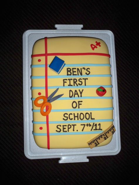 First day of school cake for Ben First Day Of School Cake, Kindergarten Cake, School Cakes, Teacher Cakes, School Cake, Avengers Party, Cake Decorator, Mini Cakes Birthday, Chocolate Cake Decoration