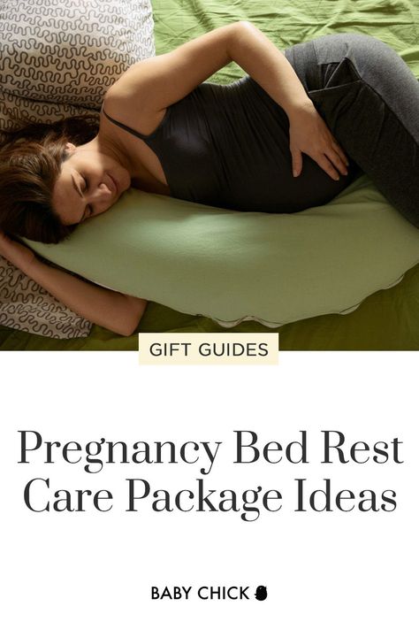 Pregnancy bed rest can be hard for an expecting mom. Here are 14 amazing care package gift ideas that will help her tough it out! #pregnancy #bedrest Bed Rest Care Package, Bed Rest Pregnancy, Package Gift Ideas, Pregnancy Care Package, Pregnant Mom Gifts, Care Package Ideas, Gifts For Pregnant Women, Care Basket, Pregnancy Body