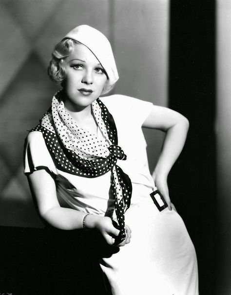 "What're you giving me with the flying fish" 💙 on Twitter: "Outfit for the day. Glenda Farrell by Elmer Fryer, c1930.… " Glenda Farrell, 1930s Hats, 1930's Style, 1930 Fashion, Veronica Lake, 1930s Style, 1930's Fashion, Mae West, 30s Fashion