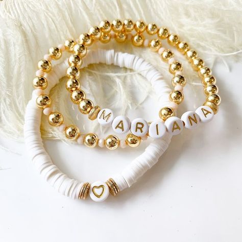 Homemade Bracelets, Diy Jewelry Rings, Preppy Jewelry, Bracelets Handmade Diy, White Bracelet, Diy Bracelets Easy, Diy Bracelet Designs, Beads Bracelet Design, Gold Bead Bracelets