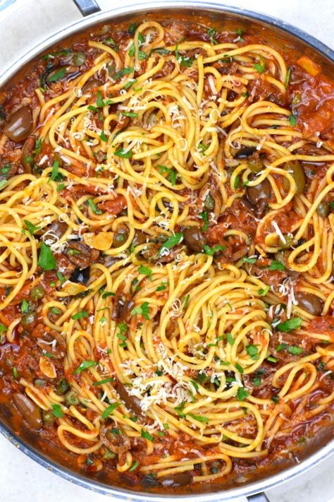 Eggplant Relish, Pasta Puttanesca Recipe, Puttanesca Recipe, Weeknight Dinner Ideas, Puttanesca Sauce, High Potassium Foods, Pasta Puttanesca, Pasta Types, Best Italian Recipes