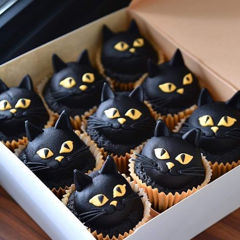 Black Cat Cupcakes, Cat Themed Parties, Cat Cupcakes, Gotcha Day, Cat Cake, Themed Cupcakes, Halloween Snacks, Halloween Cakes, Fancy Cakes