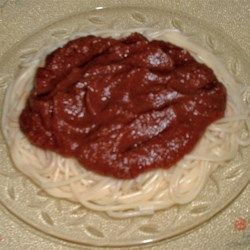 Tomato Juice Spaghetti Sauce - Allrecipes.com Ohio Recipes, Canned Tomato Juice, Quick Smoothies, Roasted Tomato Sauce, Spaghetti Sauce Recipe, Homemade Spaghetti Sauce, Tomato Pasta Sauce, Tomato Sauce Recipe, Homemade Tomato Sauce