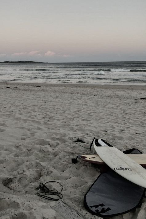 Outerbanks Kook Aesthetic, Kook Aesthetic Outer Banks, Summer Outer Banks Vibes, Pope Outer Banks, Kook Life Aesthetic Outer Banks, Kook Outer Banks Aesthetic Girl, The Pogues, Ocean Wallpaper, Future Life