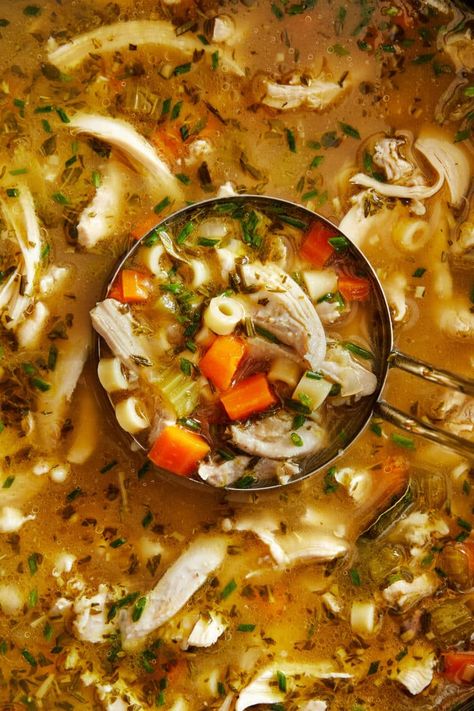 Cold Fighting Chicken Noodle Soup - Damn Delicious Damn Delicious Recipes, Comforting Soup, Comfort Soup, Delicious Soup Recipes, Feeling Better, Chicken Soup Recipes, Chicken Noodle Soup, Healthy Soup Recipes, Chicken Noodle