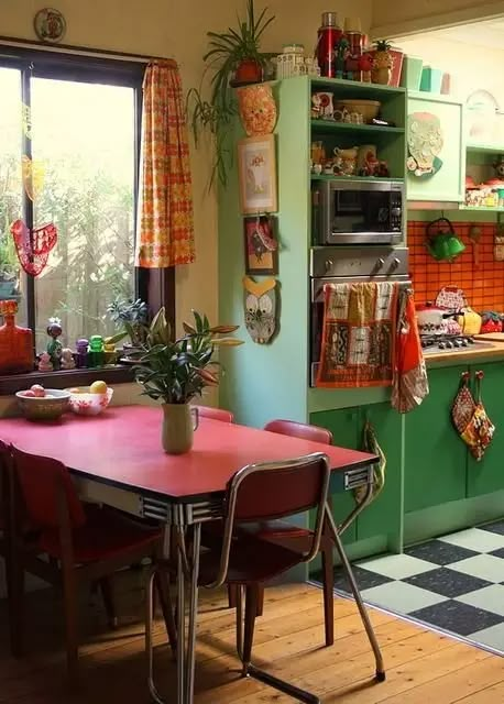 Education Aesthetic, Boho Chic Kitchen, Estilo Kitsch, 1970s House, Bohemian Kitchen, 70s Home, 70s Home Decor, Interior Vintage, Stil Boho