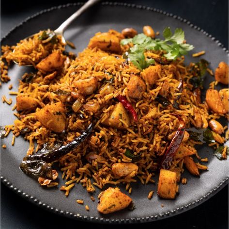 Marion Grasby - Indian Masala Fried Rice (Phodnicha Bhat) Indian Fried Rice, Marion Grasby, Rice Fried, Kitchen Indian, Indian Masala, Marion's Kitchen, Cooking Basmati Rice, Wok Cooking, Cheesy Chicken Broccoli