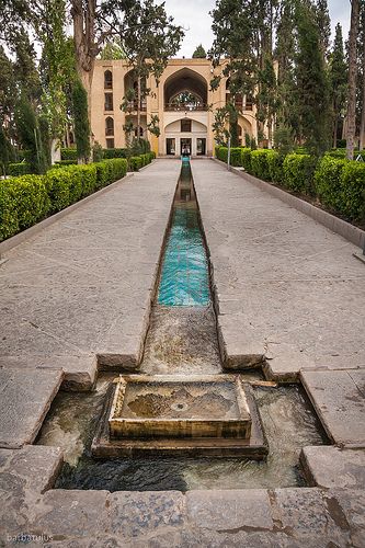 Fin Garden, Kashan, Iran - باغ فین, کاشان, ایران | Persian Garden Architecture, Islamic Gardens, Arabic Garden, Islamic Garden, Persian Gardens, Iran Landscape Nature, Kashan Iran, Iranian Historical Places, Beautiful Iran