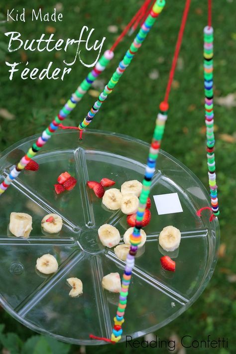 A butterfly feeder that is easy to make for an insect activity, preschool activity, kindergarten insect lesson. Use with Apologia Flying Creatures http://shop.apologia.com/63-zoology-1 Diy Papillon, Childrens Garden, Butterfly Feeders, Children Garden, Garden Crafts For Kids, Butterfly Feeder, Deco Nature, Diy Butterfly, About Nature