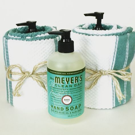 Soap And Towel Christmas Gift, Kitchen Towel Gift Basket, Hand Soap Gifts, Soap And Towel Gift Ideas, Kitchen Towel Gift Ideas, Hand Soap Gift Ideas, Para Appreciation, Gratitude Gifts, Kitchen Towel Gift