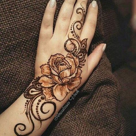 Rose Henna, Henne Tattoo, Henna Style Tattoos, Khafif Mehndi Design, Henna Ideas, Henna Tattoo Designs Hand, Henna Art Designs, Modern Henna Designs, Simple Henna Tattoo