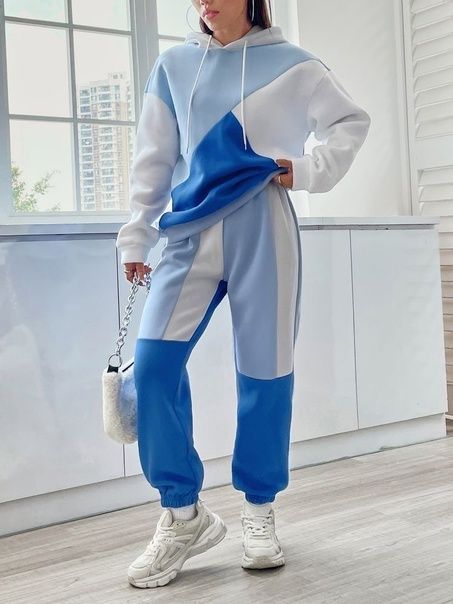 Sweatshirt Sweatpants Outfits, Earth Clothes, Color Combinations For Clothes, Stylish Hoodies, Fashion Sketches Dresses, Causual Outfits, Winter Jackets Women, Sporty Outfits, Teenage Fashion Outfits