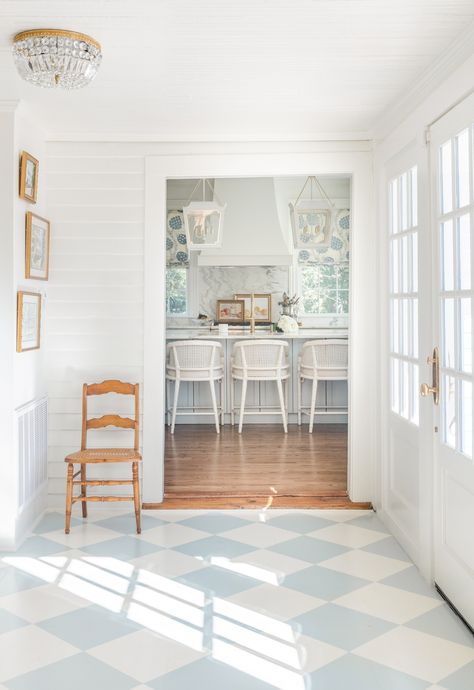 Grandmillenial Style, Kitchen Post, Kitchen Seating, Augusta Ga, Florida House, Elm Street, Residential Interior Design, Fabric Seat, Breakfast Nook