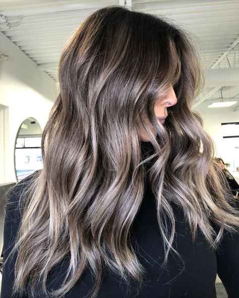 Brown hair gets a bad rap for being basic, but these photos prove brunettes are capable of dimension, and lots of it. Inside, 30 ash brown hairstyles. Ash Brown Hair Balayage, Brown Hair Trends, Ash Hair, Ash Brown Hair, Ash Hair Color, Hair Gloss, Redken Shades, Redken Shades Eq, Brown Hair Balayage