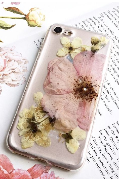 Phone Case Xr, Diy Resin Phone Case, Pressed Flower Phone Case, Pink Jasmine, Flower Iphone Cases, Apple Phone Case, Cases Diy, Diy Resin Crafts, Flower Phone Case